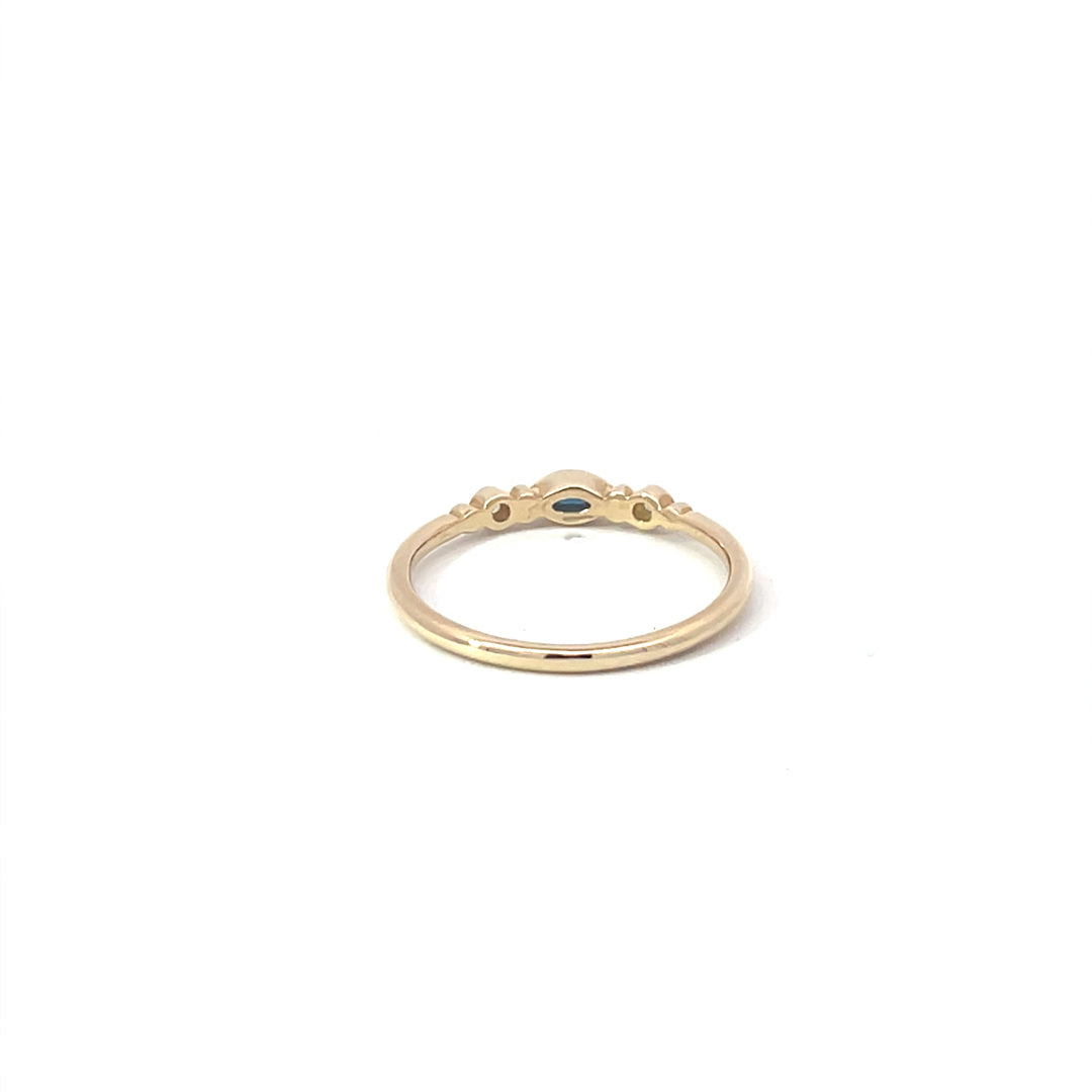 9ct Yellow Gold Sapphire Ring